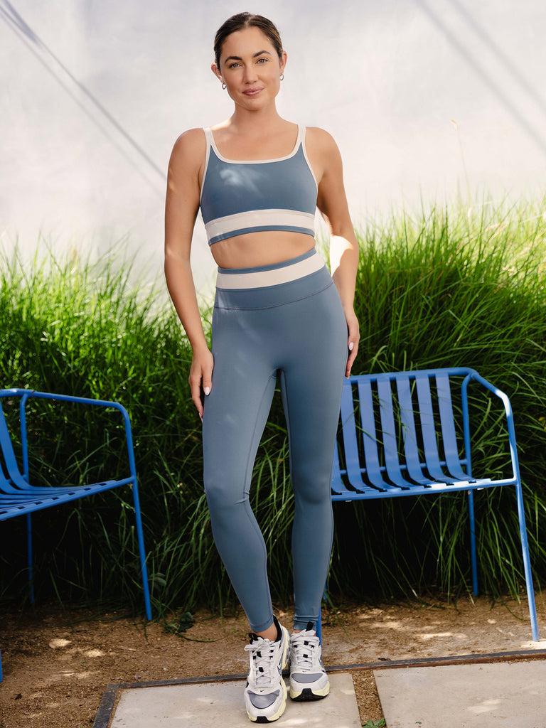 Banded Sports Bra and Banded Seamless 7/8 Legging