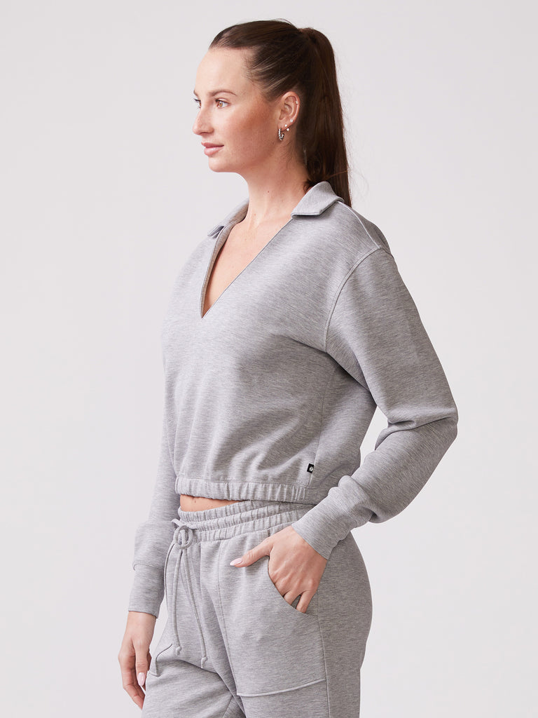 Ultraluxe Johnny Collar Bubble Top and Patch Pocket Lounge Jogger in Heather Grey