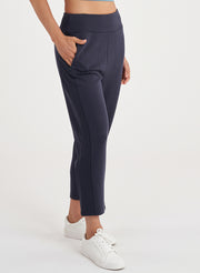 Ultraluxe Straight Leg Pant