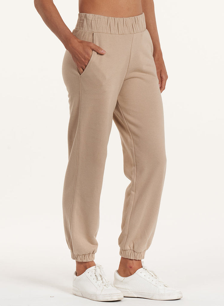 Cloud Trapunto Stitch Jogger Oatmilk - Side