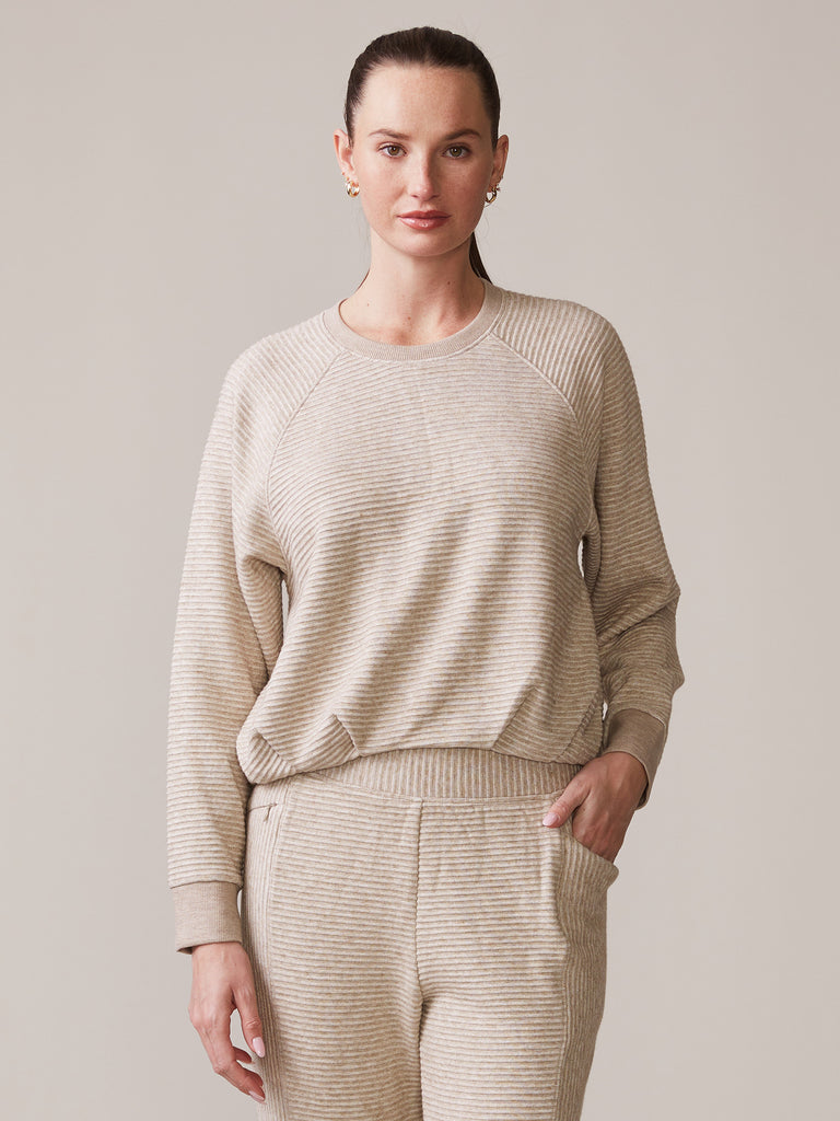 Pleat Bubble Raglan Pullover