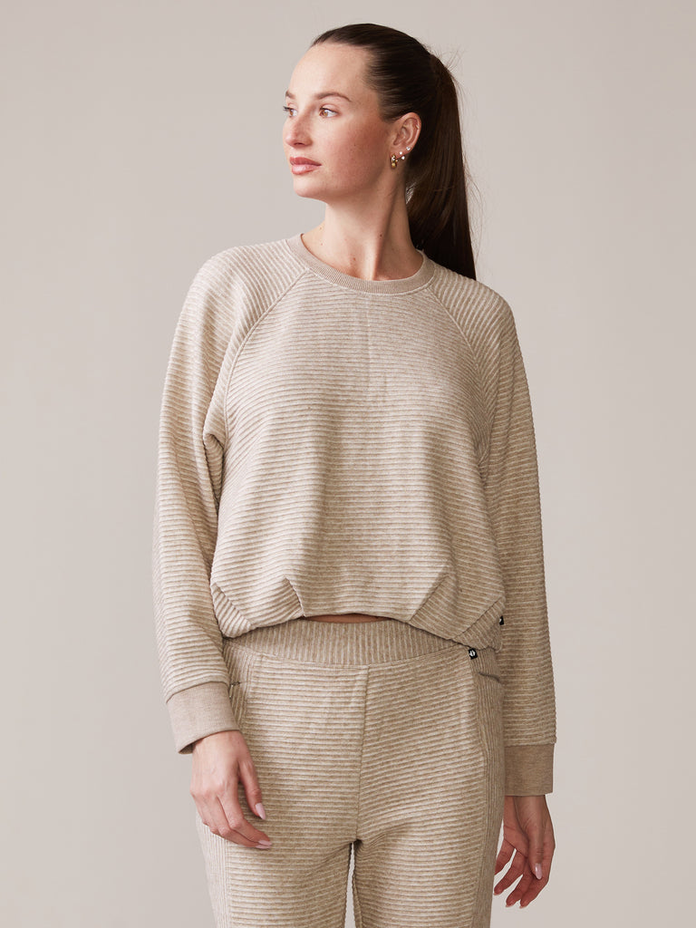 Pleat Bubble Raglan Pullover