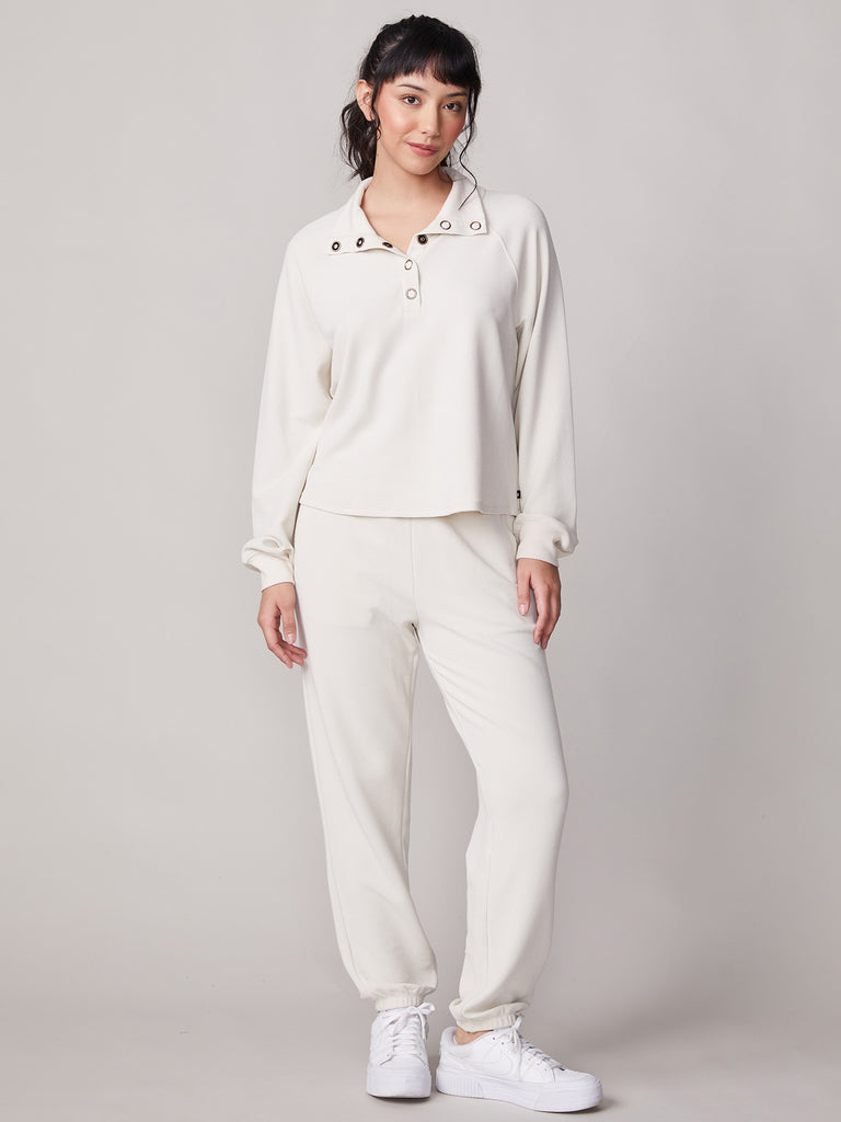 Snap Mock Neck Pullover | Thrive Société